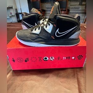 Kyrie infinity fire and ice!! basketball shoes!! size 11